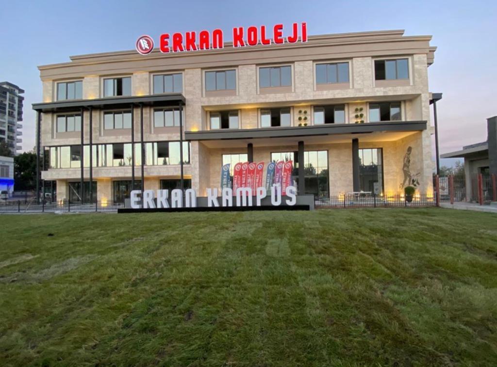 ERKAN KOLEJİ